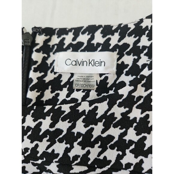 Calvin Klein Houndstooth Sheath Dress Color Black / White Size 10 P Ruched Side - Picture 9 of 11